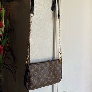 Crossbody bag